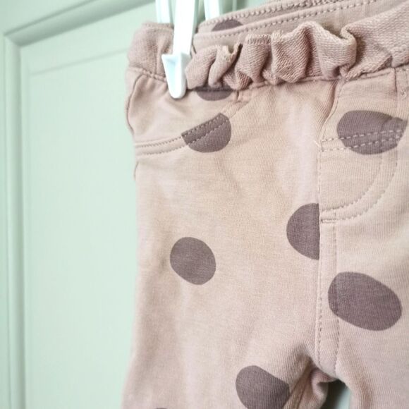 3/$15 H&M pants size 4-6 months - Picture 2 of 4